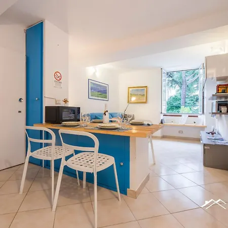 5m| 1br| Wi Fi By Tilo Janov